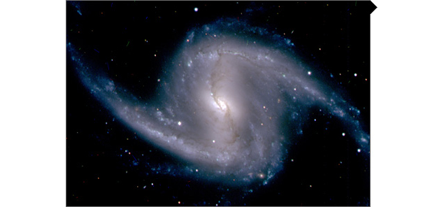 570-megapixel Dark Energy Camera takes its first picture