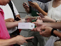 Apple resorts to lottery system for Hong Kong iPhone 5 sales