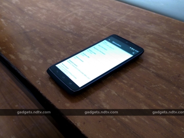 Motorola Moto Turbo First Impressions: The Big Daddy of the Motorola Lineup