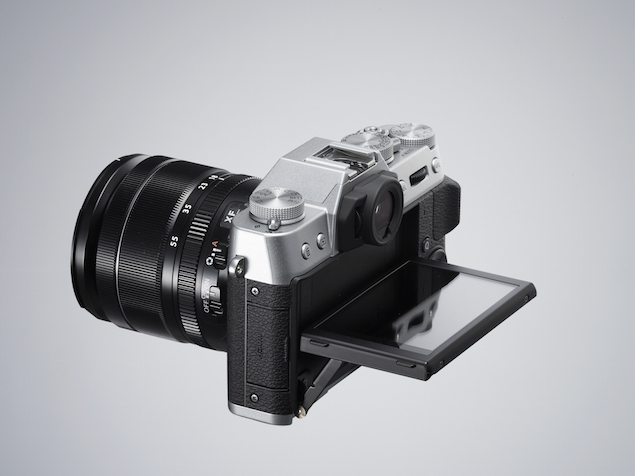 Fujifilm X-T10 Interchangeable Lens Camera with 16-Megapixel Sensor Launched