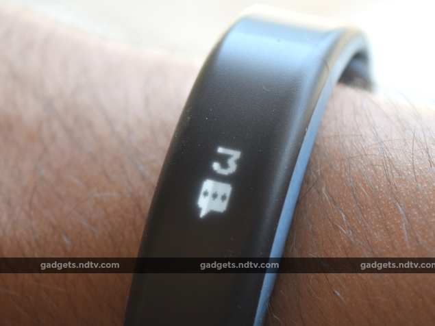 Garmin Vivosmart Review: The Fitness Tracker That's Also a Smartwatch