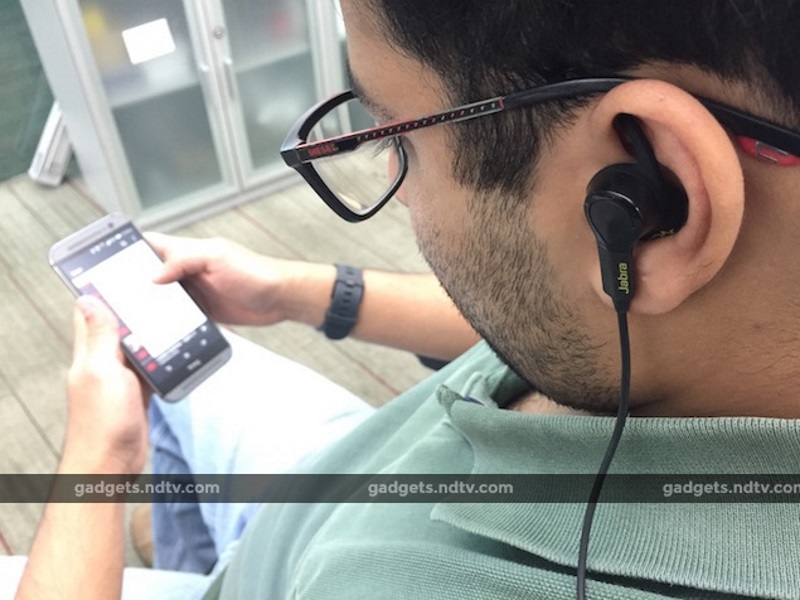 jabra_sport_pulse_headphones101_ndtv.jpg