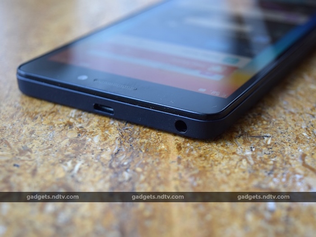 lenovo_a7000_top2_ndtv.jpg