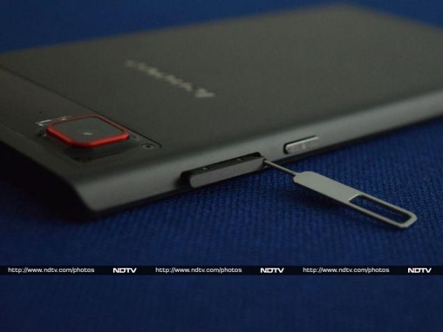 lenovo_vibe_z2_pro_right_ndtv.jpg