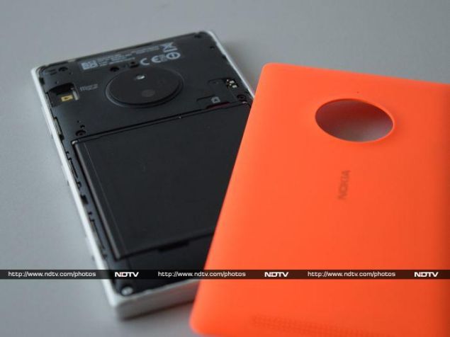 nokia_lumia_830_battery_ndtv.jpg