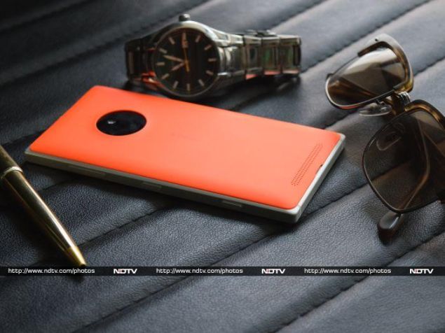  Nokia Lumia 830 Review: A Camera Disguised as a Smartphone