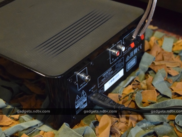 onkyo_cs265_back_ndtv.jpg