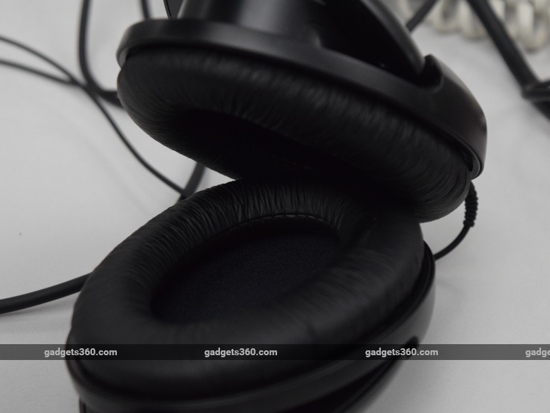 sennheiser_hd180_padding_ndtv.jpg