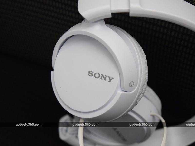 Sony mdr zx110ap online with mic