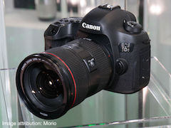 Canon EOS 5DS and 5DSR 50-Megapixel Full-Frame DSLRs Launched in India