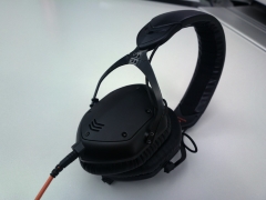 V-Moda Crossfade M-100 Review: For EDM Fans Who Want to Look Good