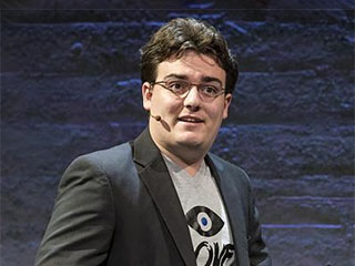 We Will Support if Apple &#039;Ever Releases a Good Computer&#039;, Says Oculus Creator