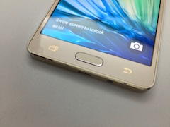 Samsung Galaxy A5 Duos Review: Sturdy and Light but Too Expensive