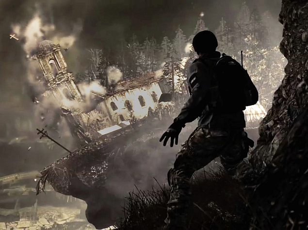 Call of Duty: Ghosts hits stores, thousands line-up for global midnight launch
