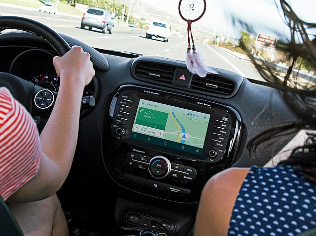 Google Releases Android Auto APIs for Developing Audio, Messaging Apps