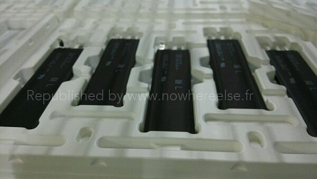Alleged iPhone 6 battery pictured, points to larger screen variant
