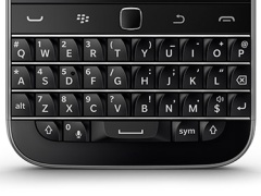 BlackBerry Classic QWERTY Phone With 3.5-Inch Display, Trackpad Launched