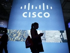 Cisco CEO Chambers Rules Out EMC Takeover Deal