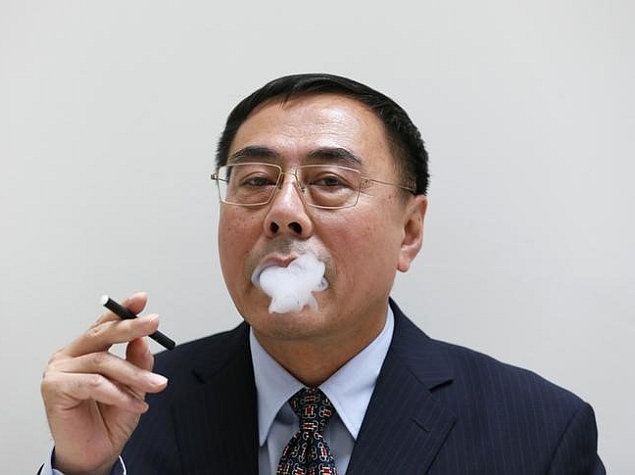 E-Cigarette Inventor Calls It a 'Consumer-Driven Revolution' Born From a Bad Dream