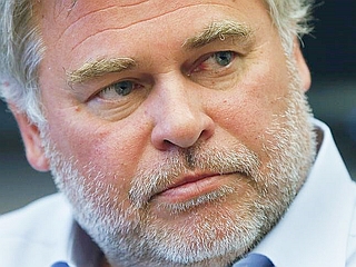 Russia's Kaspersky Reportedly Threatened to 'Rub Out' Rival