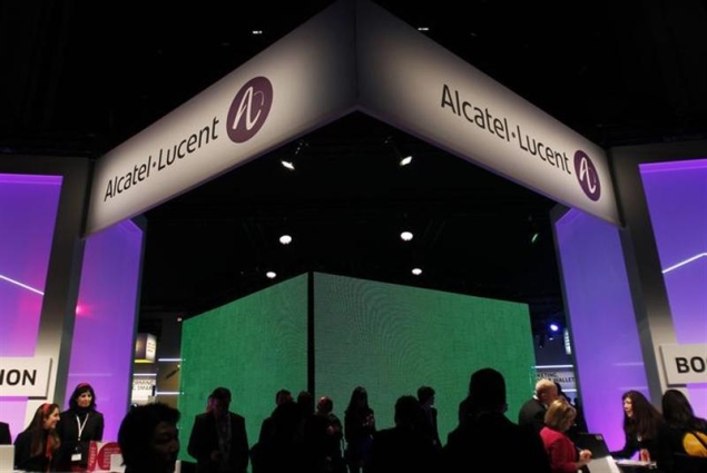 Alcatel-Lucent cuts net loss, reports success with 'Shift Plan 2015'