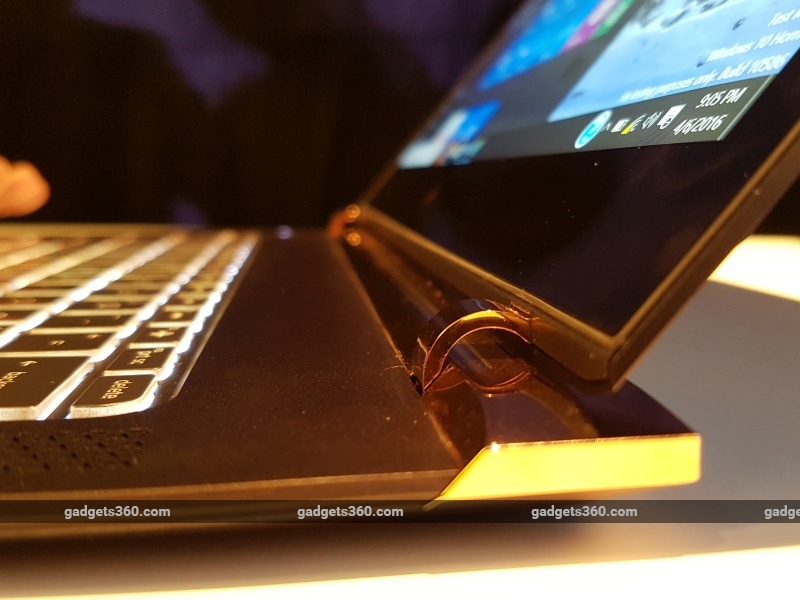 HP_Spectre_13_macau_hinge_ndtv_2.jpg