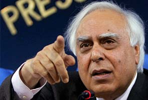 No change in policy to auction spectrum: Kapil Sibal