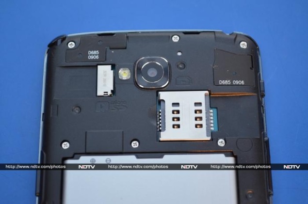 LG-G-Pro-Lite-sim-slot.jpg