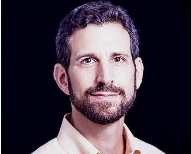 Glide's Levi Shapiro on the Future of Wearables and Asia's Big Messaging Apps Glide's Levi Shapiro on the Future of Wearables and Asia's Big Messaging Apps