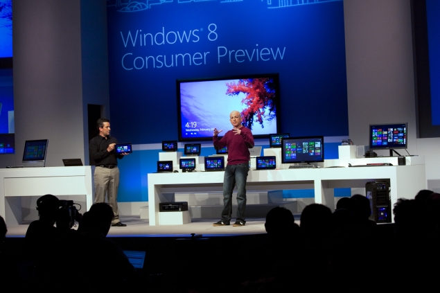 Windows 8 selling well despite PC slump: Microsoft