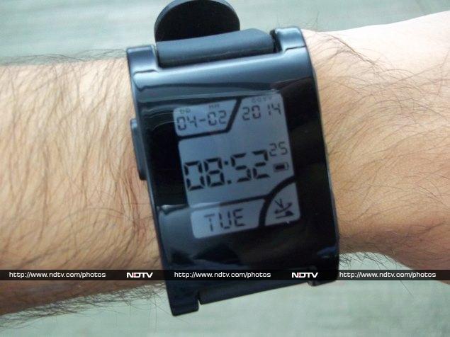 Pebble_v2_face2_ndtv.jpg