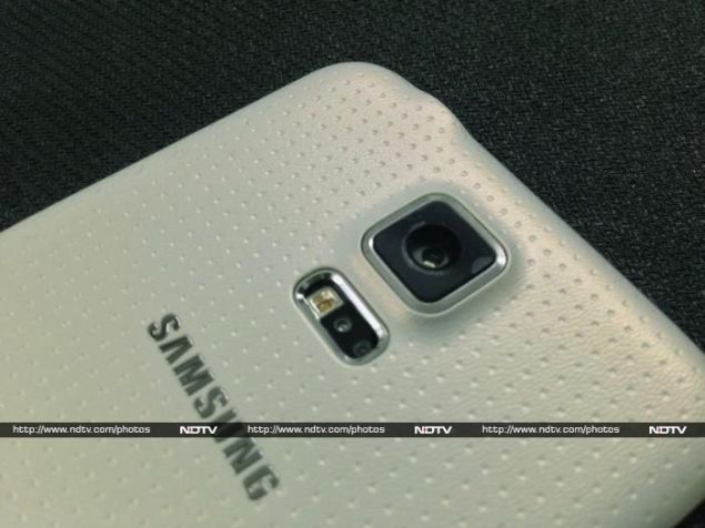 Samsung Galaxy S5 Beats iPhone 6 in Consumer Satisfaction Survey