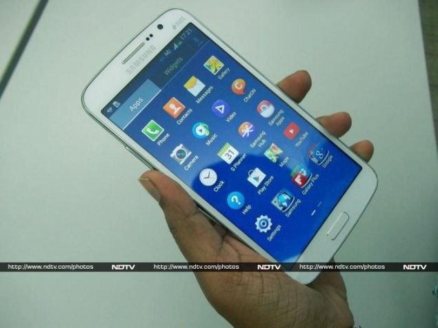 Samsung_galaxy_grand2_hand_ndtv.jpg