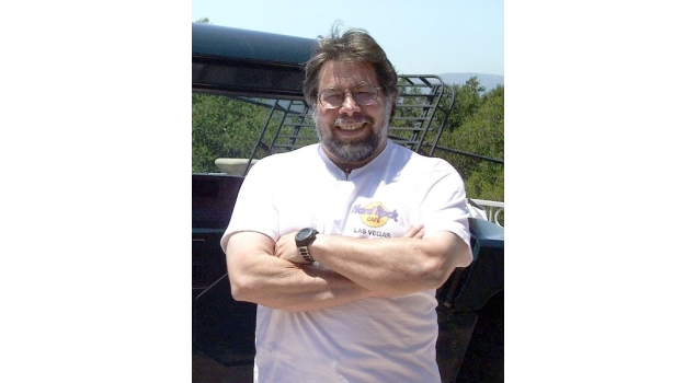 Apple co-founder Steve Wozniak questions accuracy of Jobs movie