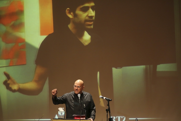 Hundreds honor information activist Aaron Swartz in New York City