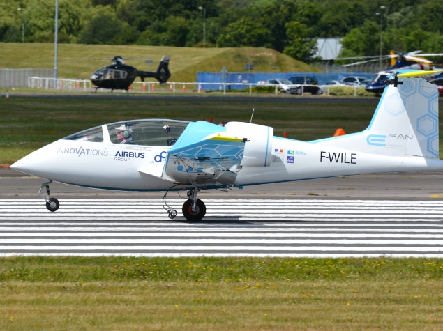 First Electric Plane Flies Over English Channel