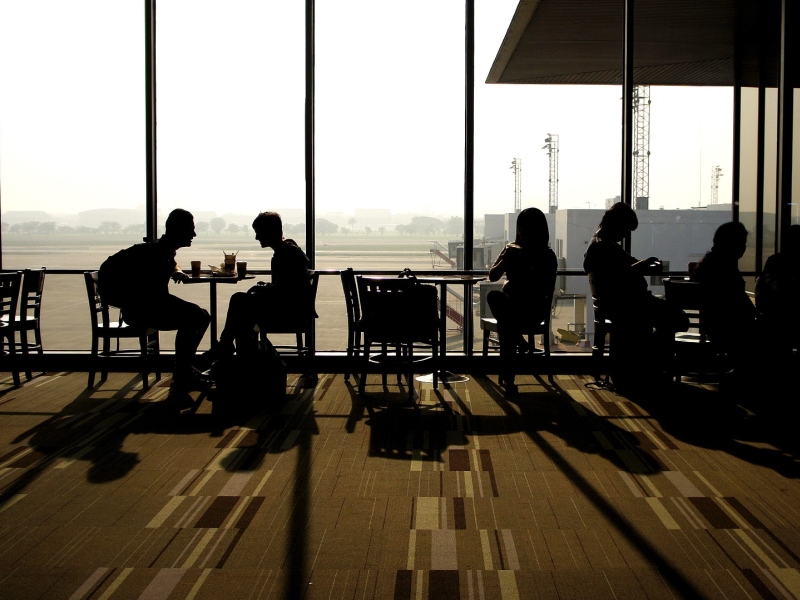 10 Essential Apps for Any Holiday