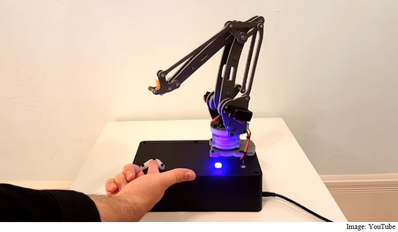 This Robot Chose to Injure the Man Who Built It. Here's Why Its Inventor Is Pleased.