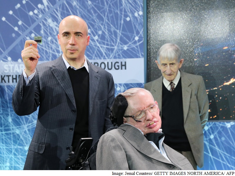 Hawking, Milner, and Zuckerberg Invest in Interstellar Spaceships