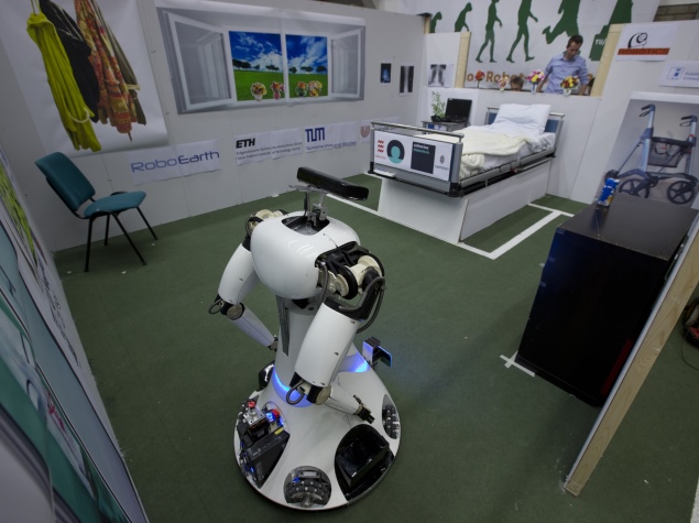 Ekstrem Legitimationsoplysninger Polar Europe launches RoboEarth: 'Wikipedia for Robots' | Technology News
