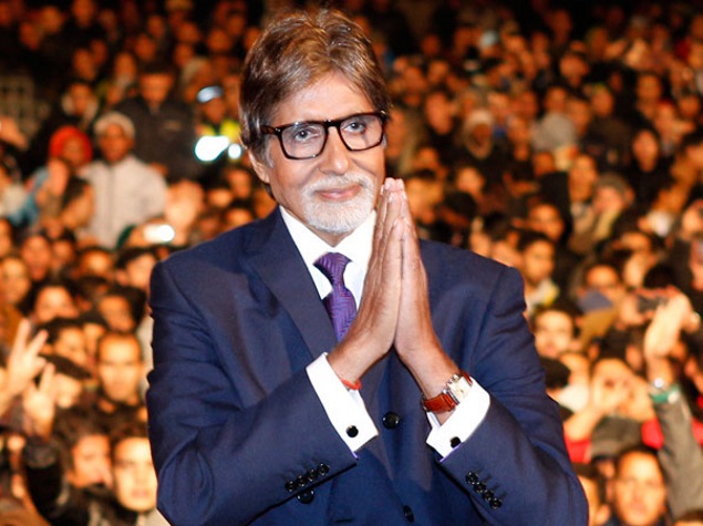 Amitabh Bachchan Given 'Social Media Person of the Year' Award by IAMAI