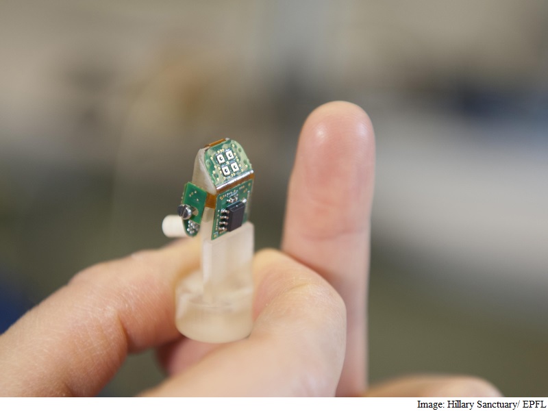Bionic Finger Makes Amputee Feel Texture on Phantom Hand: Study