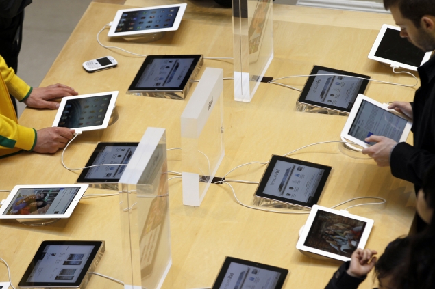 Apple Store in Paris robbed of goods worth $1.32 million