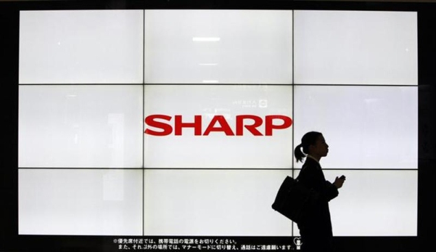 Apple supplier Sharp to boost Samsung business in bid to stay viable
