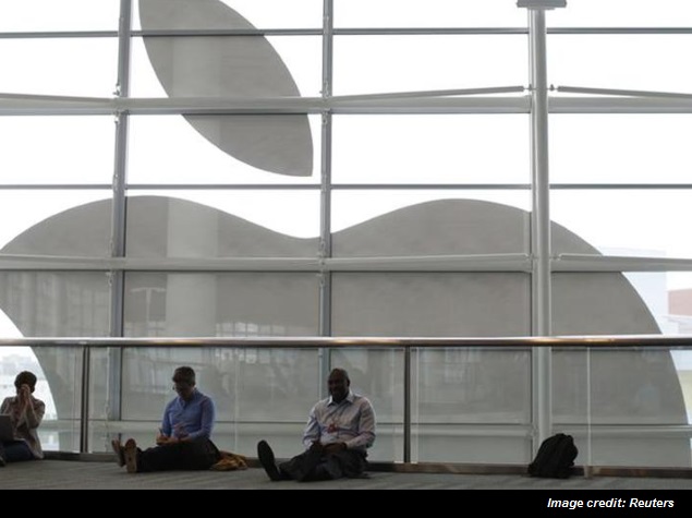 Success of Apple Smartwatch May Rely on Health Care Partnerships Success of Apple Smartwatch May Rely on Health Care Partnerships