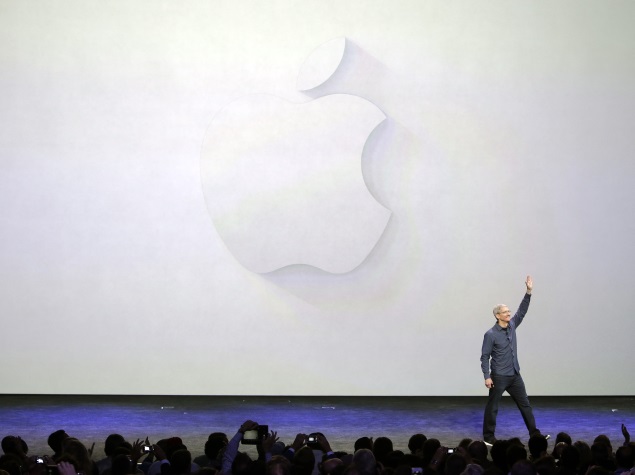 Apple CEO Tim Cook Receives Hefty Bonus for 2014