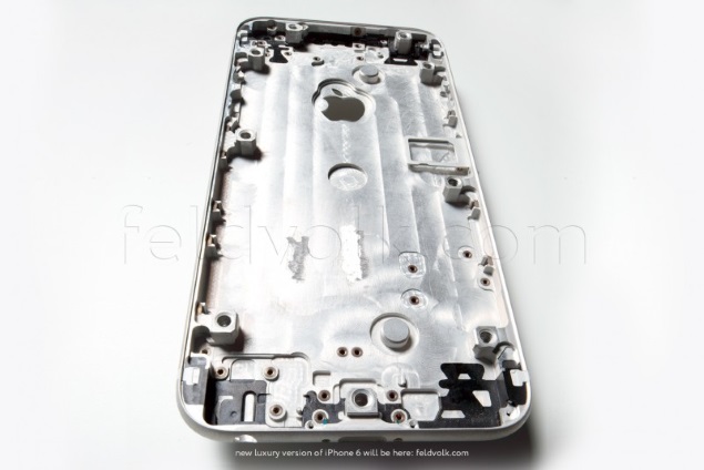 Alleged 4.7-Inch iPhone 6 Model's Rear Shell Leaked in High-Res Images