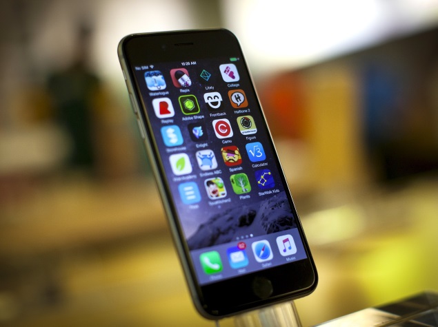 Apple Pushed to Third Spot in Chinese Smartphone Market: Canalys