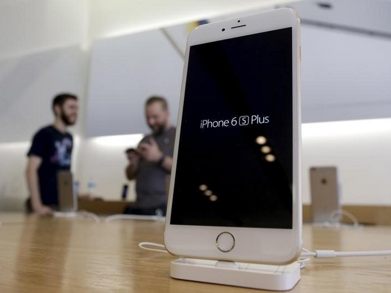 Apple Closes 'Most Successful Year Ever' With Record iPhone Sales in Q4
