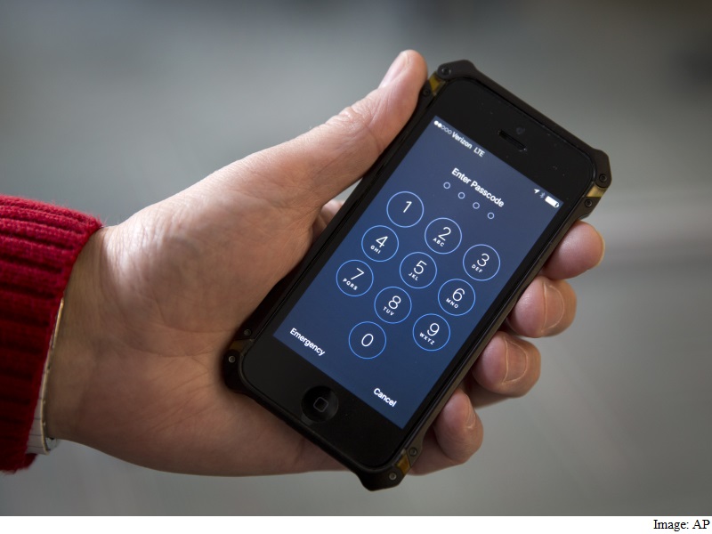 Apple's FBI Clash Risks Piercing Trust in EU Privacy Shield